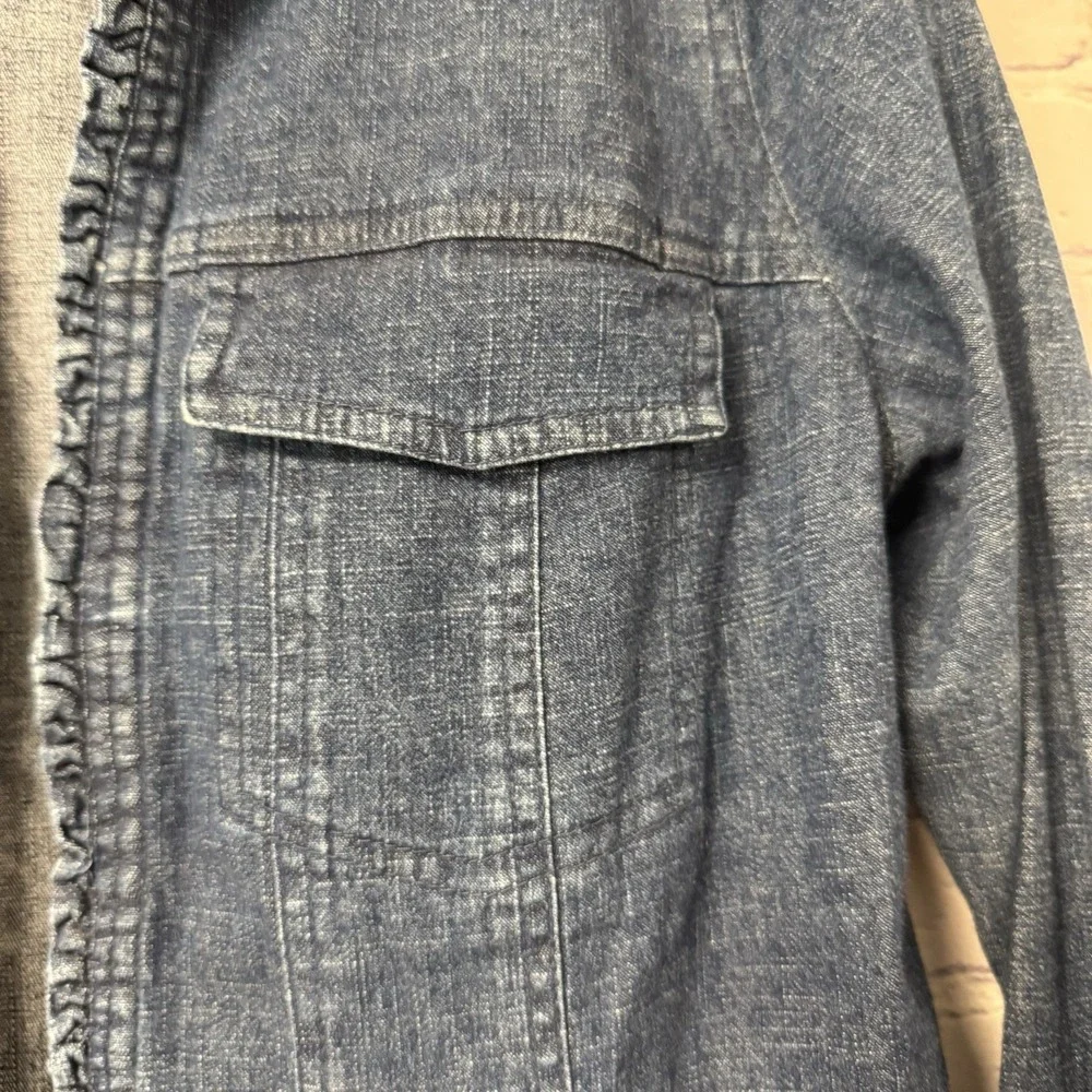 D&Co. Women's Denim Jacket Ruffle Zip Jacket Small 97%cotton Excellent - Picture 5 of 5